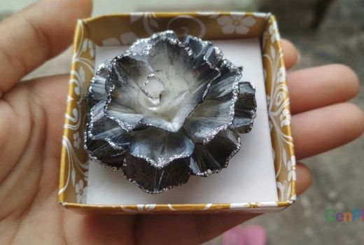 Di Tangan Suci, Sisik Ikan Bisa Jadi Souvenir Cantik - GenPI.co