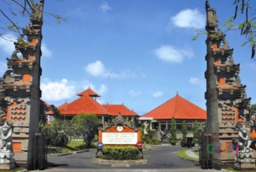 Mahasiswa Vietnam Juara Travel Writing Competation STP Bali - GenPI.co