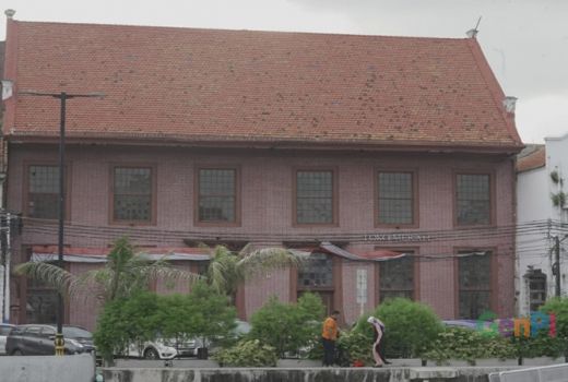 Kisah Mistis Si Toko Merah, Bangunan di Kota Tua - GenPI.co