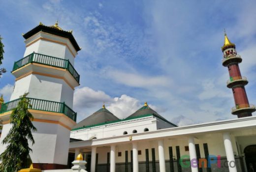 Menikmati Kemegahan Dan Keunikan Masjid Agung Palembang - GenPI.co