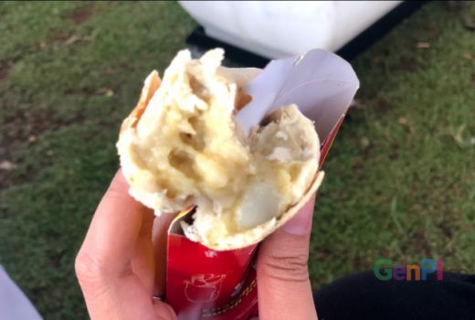Pria ini Menggunakan Durian Sebagai Isian Kebab - GenPI.co