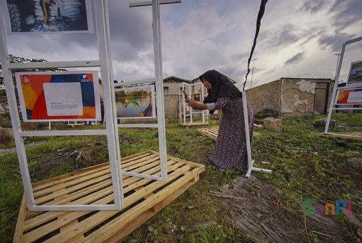 Rumah Bekas Kebakaran Disulap Jadi Tempat Pameran Foto - GenPI.co