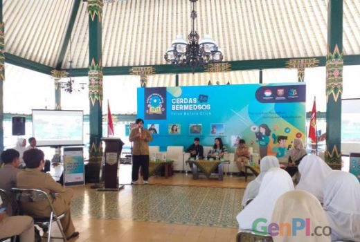 Literasi Digital, Kebutuhan bagi Pendidik dan Peserta Didik - GenPI.co