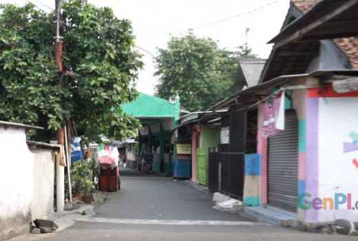 Ekonomi, Alasan Warga Gang Boker Tetap Toleran dengan Prostitusi - GenPI.co