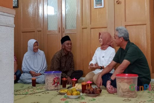 Temui Guru saat Masih SD, Wagiyo: Ganjar Sering Nyeker ke Sekolah - GenPI.co