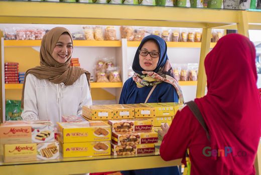 Arus Balik Mudik Lebaran, Gerai Oleh-oleh Laris Manis - GenPI.co