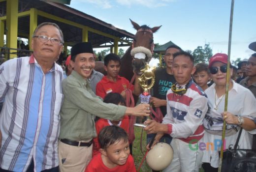 Aksi Penunggang Kuda Turunan Eks Kombatan Perang Era Kyai Modjo - GenPI.co