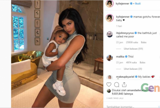 Kylie Jenner Foto Bareng Anak, Netizen Salfok dengan Kamar Mandi - GenPI.co