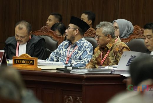 Sidang MK, KPU Minta Majelis Hakim Tolak Gugatan Capres 02 - GenPI.co