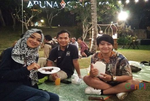 Asyiknya Nongkrong di Pasar Malam Aruna Resort Senggigi - GenPI.co