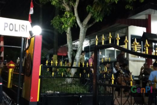 KPK Sita Uang 6 Ribu Dolar Singapura dari Tangan Gubernur Kepri - GenPI.co