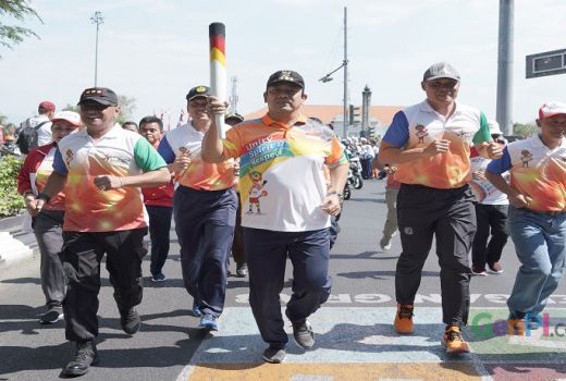 Ngos-Ngosan, Wali Kota Semarang Bawa Api Obor Asean School Games - GenPI.co