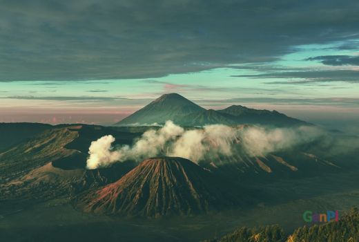 View Point, Spot Ideal Menikmati Wajah Bromo - GenPI.co
