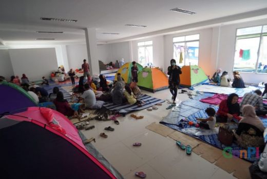 Gara-gara Pesan Berantai, Pengungsi Pencari Suaka Terus Bertambah - GenPI.co