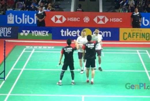 'Jajah' Inggris, Ganda Putra Ahsan - Hendra Menang 2 Set Langsung - GenPI.co
