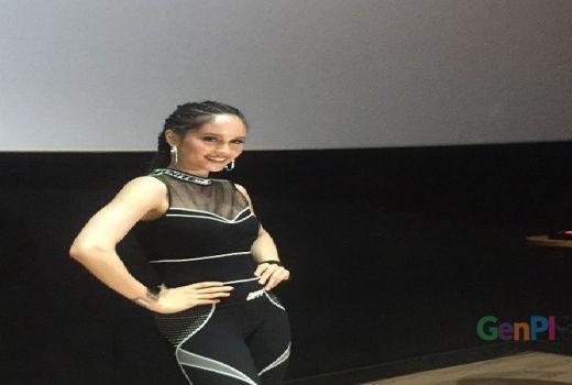 Cinta Laura Kenalkan Musik Pop Reggaeton di Album Vida - GenPI.co