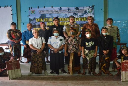 Wabup KLU Bangga Pemuda Ikut Jaga Budaya - GenPI.co NTB