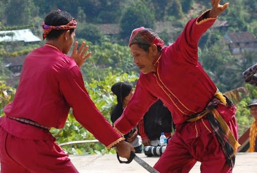 Tari Kanja, Seni Beladiri yang Diperhalus - GenPI.co NTB