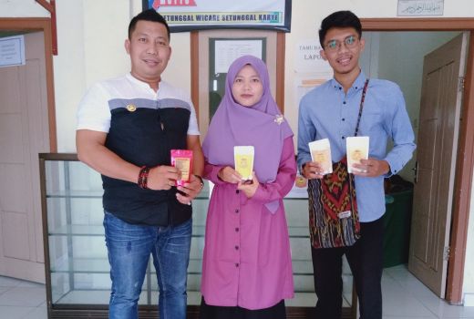 Racik Jamu Milenial, Gadis Asal Loteng ini Sukses Raup Cuan - GenPI.co NTB