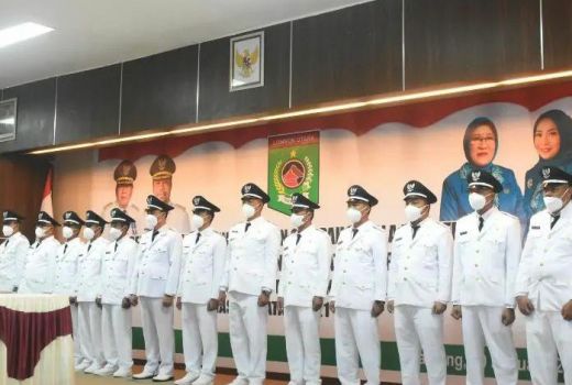 Bupati Lotara Lantik Kades Terpilih - GenPI.co NTB