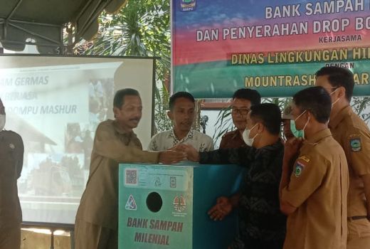 Pemkab Dompu Luncurkan Bank Sampah Digital - GenPI.co NTB