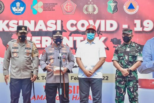 Kapolri Pantau Vaksinasi di Rumah Sakit Mandalika - GenPI.co NTB