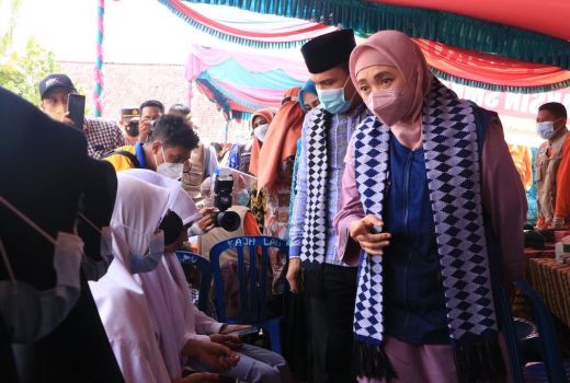 Pantau Vaksinasi di Dompu, Begini Penjelasan Bu Wagub - GenPI.co NTB