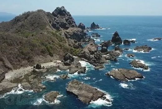 Keindahan Pulau Karang di Pantai Panggang - GenPI.co NTB