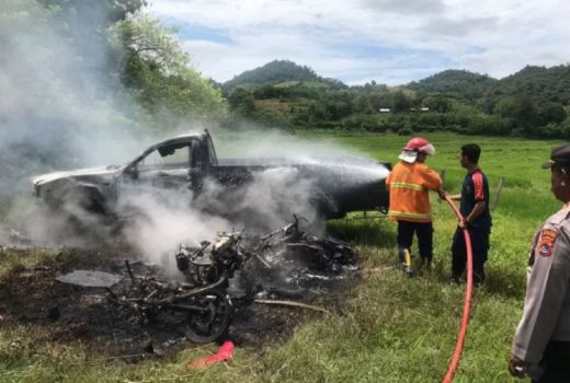Massa Bakar Pick Up di Sumbawa, ini Kronologi Polisi - GenPI.co NTB