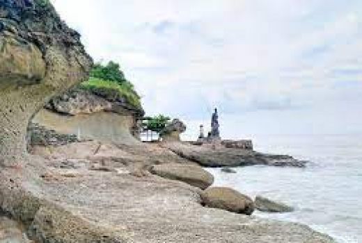 Begini Keunikan Pantai Goa Landak di Kecamatan Sekotong - GenPI.co NTB