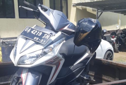 Punya Siapa Nih, Motor Dua Hari Terparkir di Mandalika - GenPI.co NTB