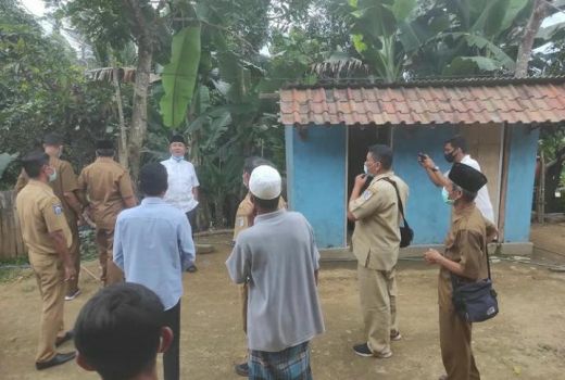 Bupati Fauzan Dorong Masyarakat Berhenti BAB Sembarangan - GenPI.co NTB