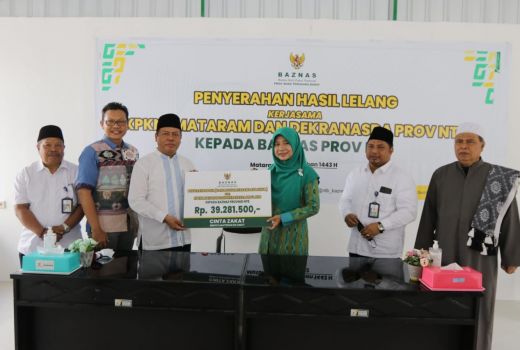 Lelang di MotoGP Diserahkan ke Baznas Provinsi NTB - GenPI.co NTB