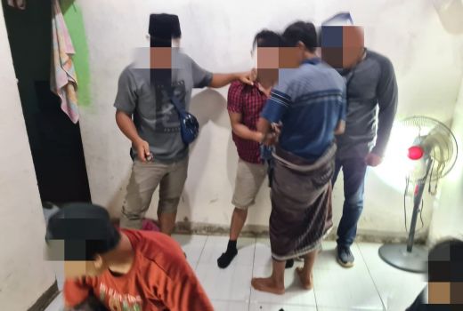 Lagi Asik Main Judi, Tiga Pria Disergap Polisi - GenPI.co NTB