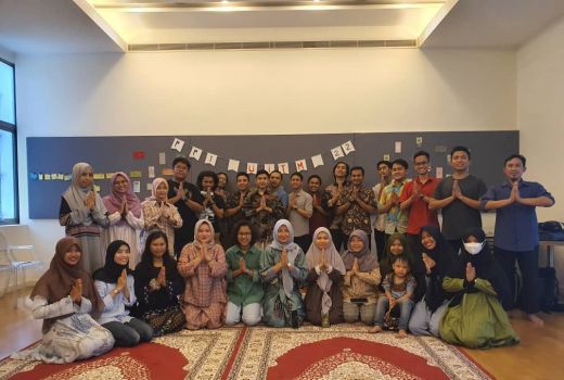 Mahasiswa NTB di Malaysia Senang Halal Bihalal Offline - GenPI.co NTB