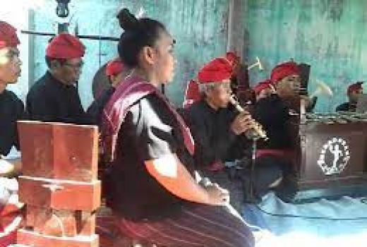 Mengenal Tradisi Bebadosan Desa Lenek Simbol Kesederhanaan - GenPI.co NTB