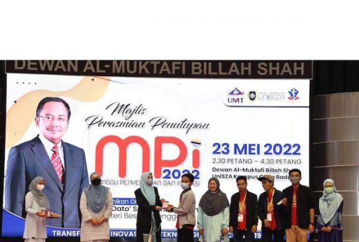 Bangga, Peraih Beasiswa Pemprov NTB Raih Medali Emas di Malaysia - GenPI.co NTB