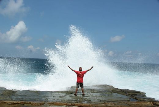 Menikmati Keindahan Pantai Teunting Unting yang Indah - GenPI.co NTB