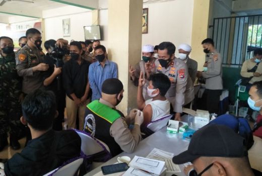Polda NTB Kembali Galakkan Vaksinasi Penguat - GenPI.co NTB