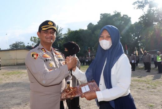 Lawan Jambret, Sri dapat Ini dari Kapolres Loteng - GenPI.co NTB