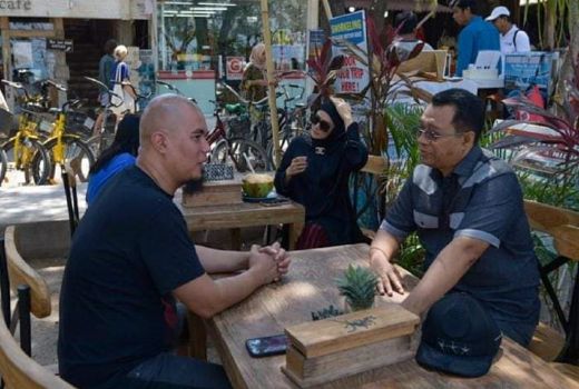 Saat Bang Zul Berbincang Santai dengan Ahmad Dhani - GenPI.co NTB