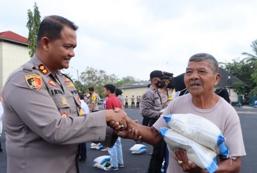 BBM Naik, Begini Cara Polres Lombok Tengah Bantu Pekerja - GenPI.co NTB