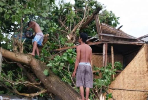 Puluhan Rumah di Lombok Timur Diterjang Puting Beliung - GenPI.co NTB