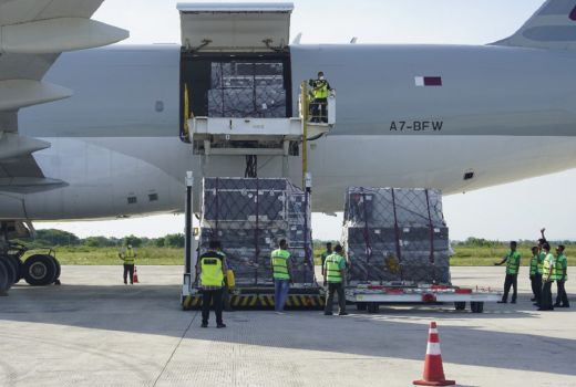 148 Ton Logistik WSBK Mandalika Tiba di Lombok - GenPI.co NTB
