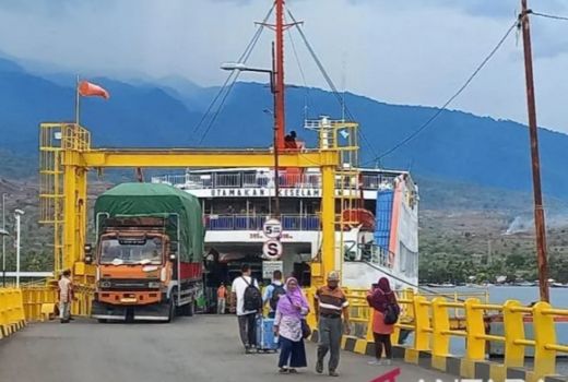 Resmi! Tarif Angkutan Feri Kayangan-Pototano Naik - GenPI.co NTB