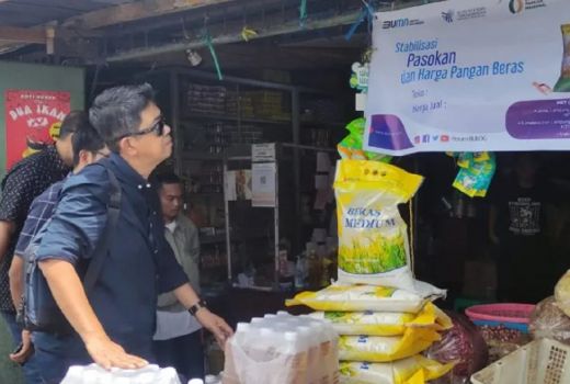 Jaga Harga, Bulog NTB Gelontorkan Beras 100 Ton per Hari - GenPI.co NTB