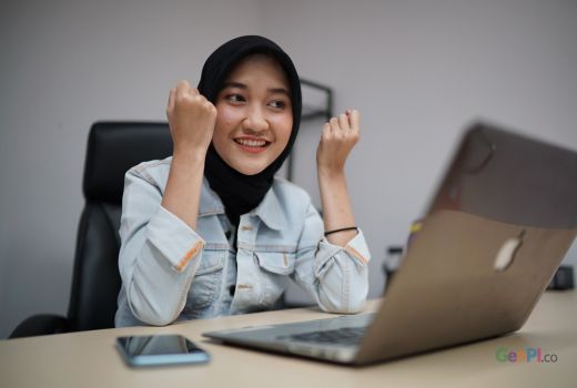Pengin Tampil Kece Saat Bekerja? ini Tipsnya - GenPI.co NTB