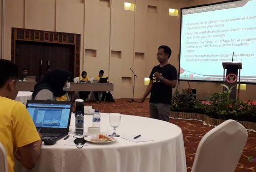 Intoleransi Tumbuh Subur di Media Sosial, Begini Penjelasannya - GenPI.co NTB