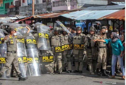 Komandan Satpol PP Merasa Tidak Dihargai, Duel dengan Anak Buah - GenPI.co RIAU