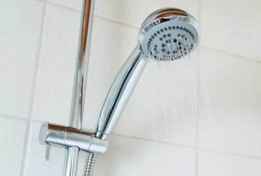 Niat dan Tata Cara Mandi Wajib untuk Bersihkan Najis - GenPI.co RIAU